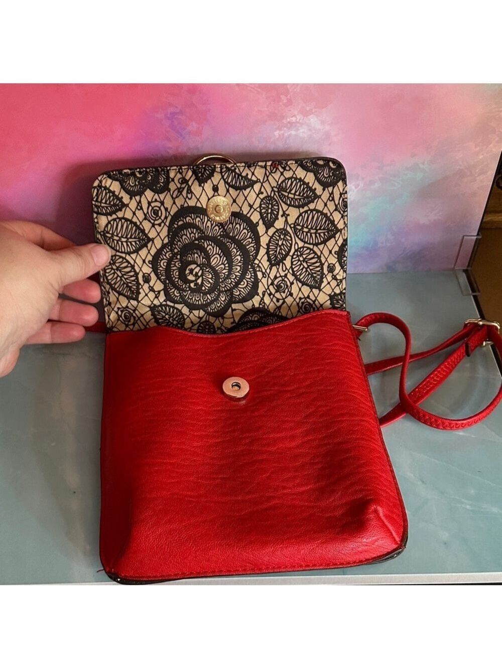 Carlos Santana Bold Red Crossbody Bag with Lion - Picture 17 of 17
